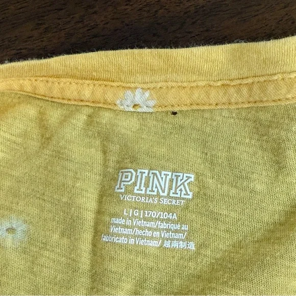 Victoria’s Secret PINK Yellow Daisy Print Tee Shirt Women’s Large Summer Casual - Picture 6 of 9